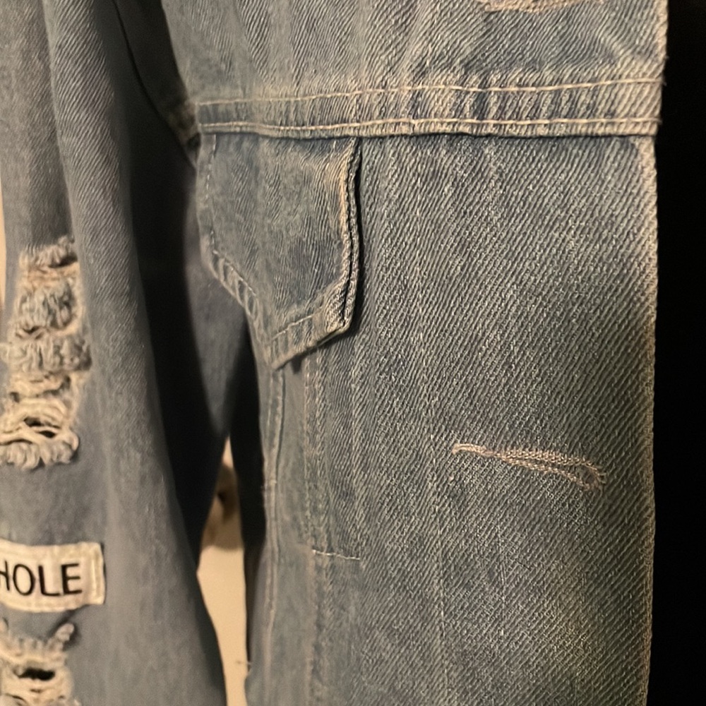 Amazing Jean Jacket - Picture 4 of 7